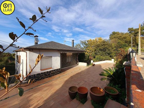 Foto 1 de Xalet en venda a calle Xampinyó de 3 habitacions amb terrassa i jardí