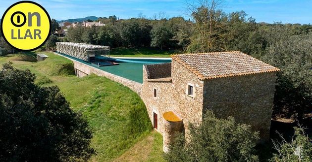 Foto 1 de Xalet en venda a Llagostera de 8 habitacions amb terrassa i piscina