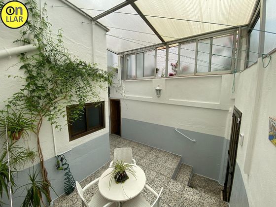 Foto 2 de Chalet en venta en Canovelles de 4 habitaciones con terraza y calefacción