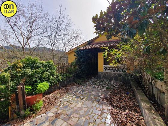 Foto 1 de Venta de chalet en Sant Martí de Centelles de 3 habitaciones con terraza y jardín