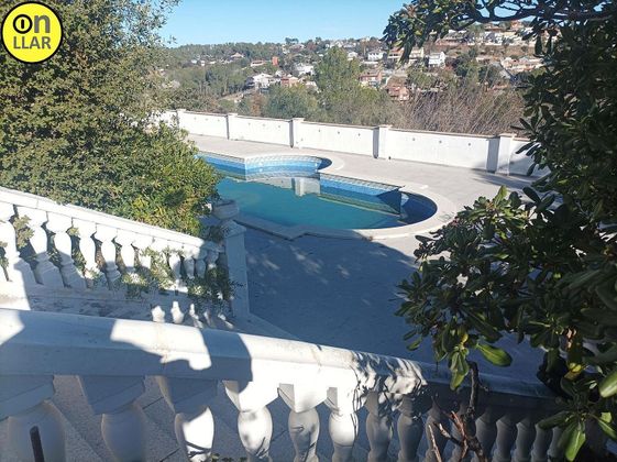 Foto 2 de Venta de chalet en Sentmenat de 5 habitaciones con terraza y piscina