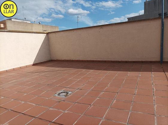 Foto 2 de Pis en venda a calle De Sant Jaume de 3 habitacions amb terrassa i balcó