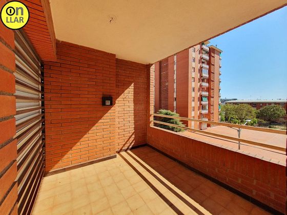 Foto 1 de Pis en venda a Eixample de 4 habitacions amb terrassa i balcó