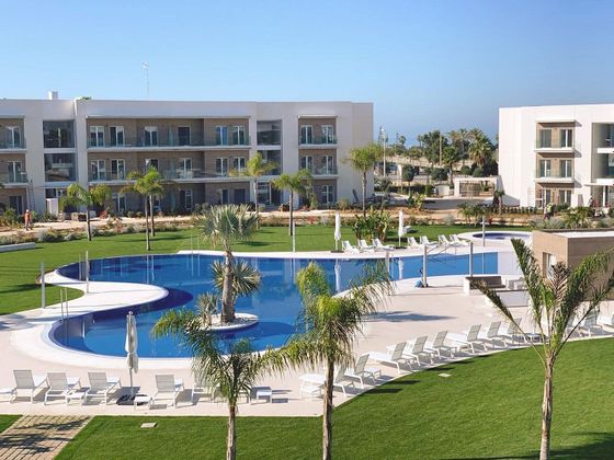 Foto 1 de Àtic en venda a Las Tres Piedras - Costa Ballena de 2 habitacions amb terrassa i piscina