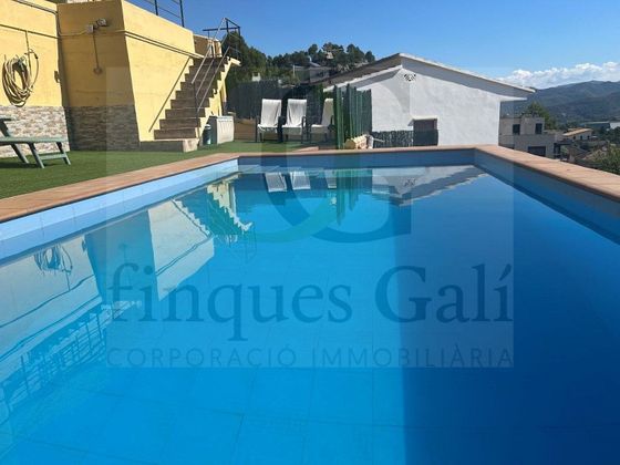 Foto 2 de Casa en venda a Castellgalí de 3 habitacions amb terrassa i piscina