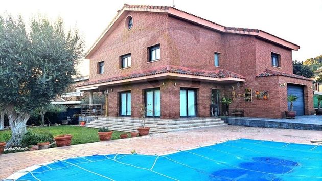Foto 1 de Casa en venda a Castellgalí de 8 habitacions amb piscina i garatge