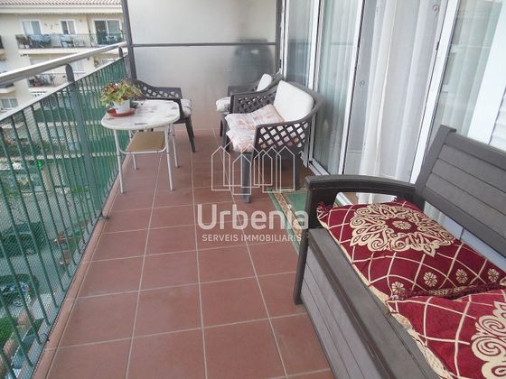 Foto 1 de Piso en venta en Calella de 3 habitaciones con terraza y balcón