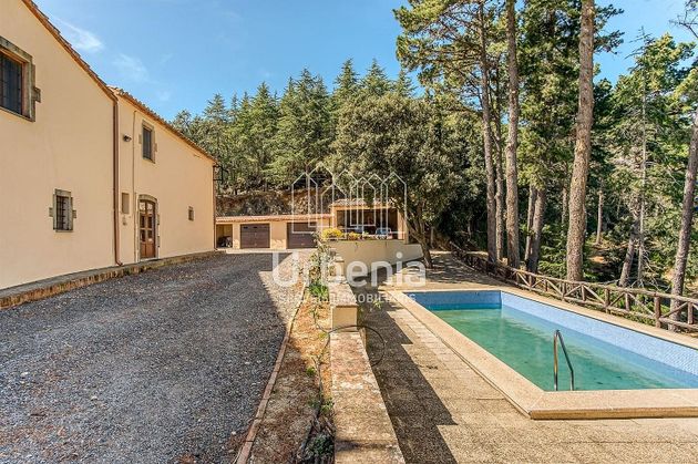 Foto 1 de Casa en venda a Tordera de 3 habitacions amb piscina i garatge
