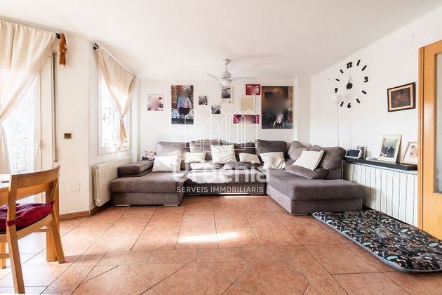 Foto 2 de Pis en venda a Rocafonda de 3 habitacions amb terrassa i balcó