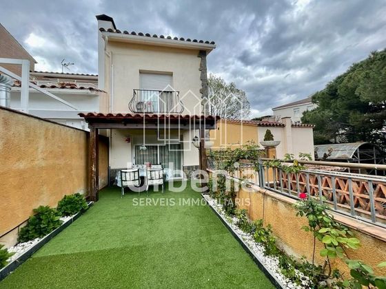 Foto 2 de Casa en venda a Sant Andreu de Llavaneres de 3 habitacions amb terrassa i garatge
