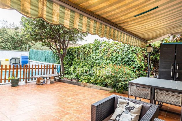 Foto 1 de Casa adossada en venda a Vilassar de Dalt de 5 habitacions amb terrassa i piscina