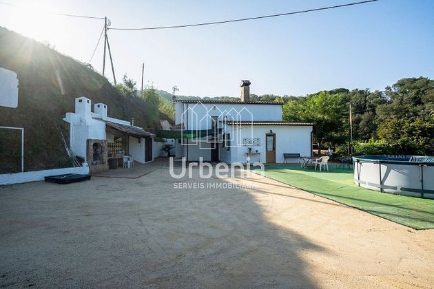 Foto 2 de Casa en venda a Sant Cebrià de Vallalta de 3 habitacions i 213 m²