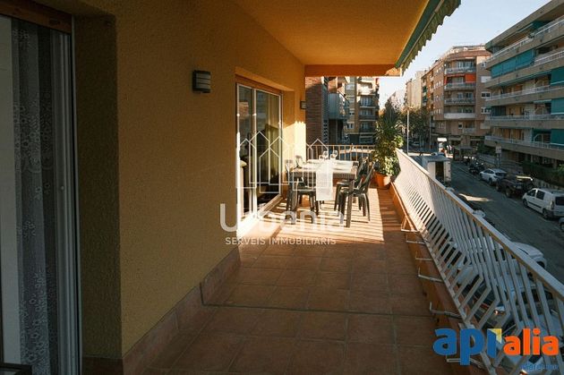 Foto 1 de Piso en venta en Premià de Mar de 4 habitaciones con terraza y balcón
