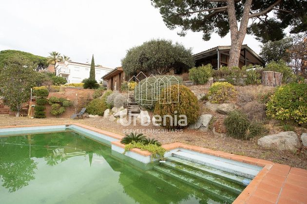 Foto 1 de Casa en venda a Arenys de Munt de 4 habitacions amb piscina i calefacció