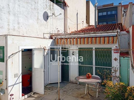 Foto 2 de Casa en venta en Cerdanyola de 3 habitaciones con terraza y balcón