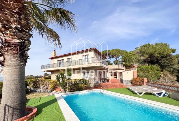 Foto 1 de Xalet en venda a Vilanova del Vallès de 5 habitacions amb terrassa i piscina