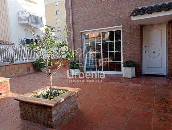 Foto 1 de Casa en venta en Centre - Pineda de Mar de 4 habitaciones con terraza