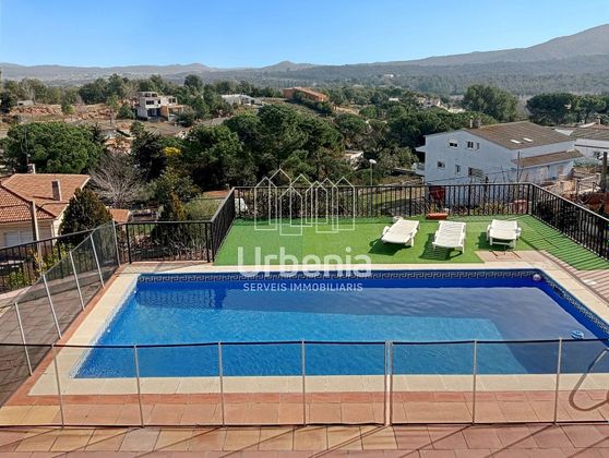 Foto 1 de Casa en venda a Niàgara Parc - Ágora Parc - Roca Rossa de 4 habitacions amb piscina i balcó