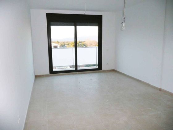 Foto 2 de Venta de piso en Santa Bàrbara de 3 habitaciones con terraza y garaje