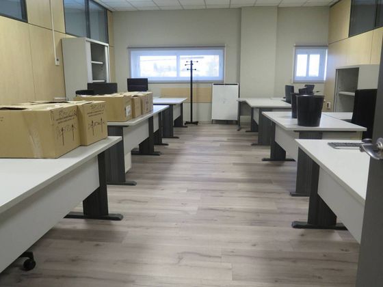 Foto 1 de Alquiler de oficina en Sant Pere Nord de 390 m²