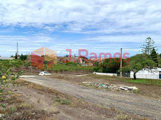Foto 1 de Casa rural en venda a Benajarafe – Almayate de 2 habitacions amb jardí