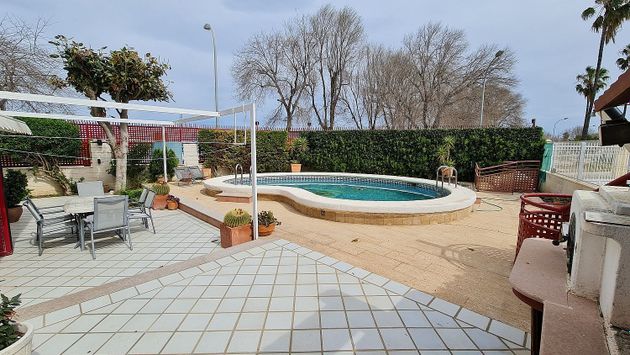 Foto 2 de Xalet en venda a Oliva pueblo de 4 habitacions amb terrassa i piscina
