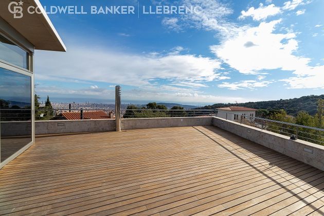 Foto 2 de Chalet en venta en Vallvidrera - El Tibidabo i les Planes de 5 habitaciones con terraza y piscina