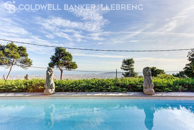 Foto 1 de Chalet en venta en Vallvidrera - El Tibidabo i les Planes de 10 habitaciones con terraza y piscina