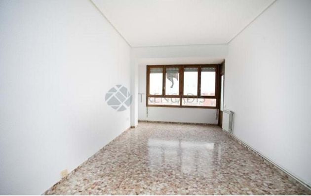 Foto 1 de Venta de piso en Centro - Almazora/Almassora de 4 habitaciones con balcón y ascensor