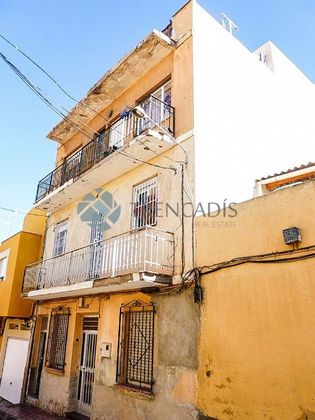 Foto 1 de Pis en venda a Águilas ciudad de 2 habitacions amb terrassa