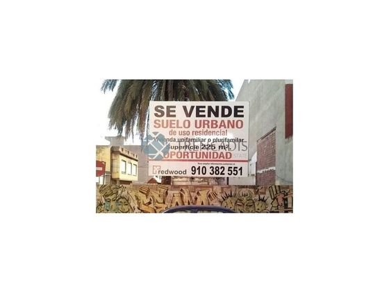 Foto 2 de Terreno en venta en Zona Papa Luna - Platja del Gurugú de 225 m²