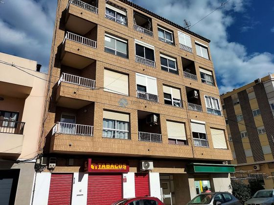 Foto 1 de Pis en venda a El Perelló - Les Palmeres - Mareny de Barraquetes de 3 habitacions amb balcó i ascensor