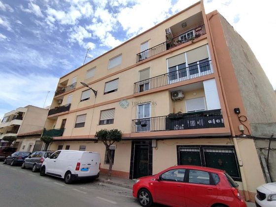 Foto 2 de Venta de piso en Almoradí de 4 habitaciones y 112 m²