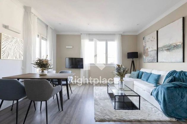 Foto 1 de Piso en venta en La Dreta de l'Eixample de 2 habitaciones con terraza y aire acondicionado