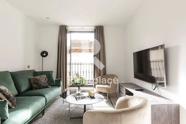 Foto 1 de Piso en alquiler en Sol de 4 habitaciones con muebles y aire acondicionado