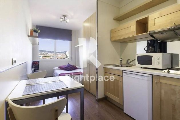 Foto 1 de Piso en alquiler en Hostafrancs de 1 habitación con muebles y aire acondicionado