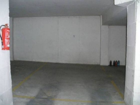 Foto 2 de Venta de garaje en calle Tibi de 15 m²
