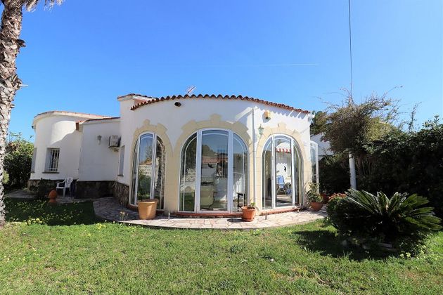 Foto 1 de Casa en venta en Poblets (els) de 2 habitaciones con terraza y piscina