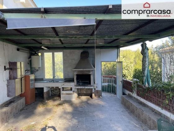 Foto 2 de Casa en venda a Torrelles de Foix de 2 habitacions amb piscina i jardí