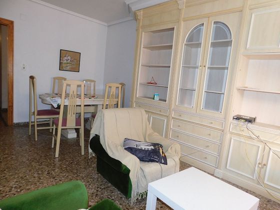 Foto 2 de Pis en venda a calle Almaeria de 4 habitacions amb balcó i aire acondicionat