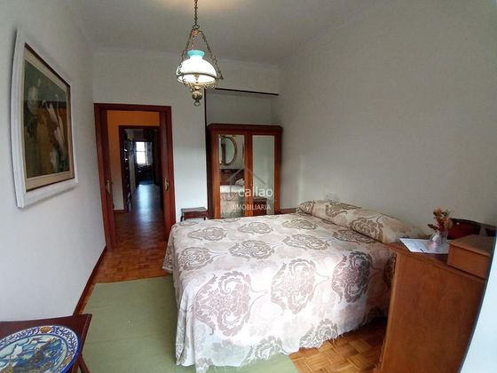 Foto 2 de Pis en lloguer a Centro - Ferrol de 3 habitacions amb mobles i balcó