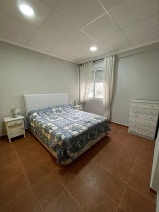 Foto 2 de Alquiler de piso en Casco Histórico de 2 habitaciones con muebles
