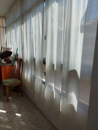 Foto 2 de Pis en lloguer a Casco Histórico de 2 habitacions amb mobles i balcó