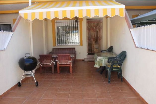 Foto 1 de Casa en lloguer a Santiago de la Ribera de 2 habitacions amb terrassa i piscina