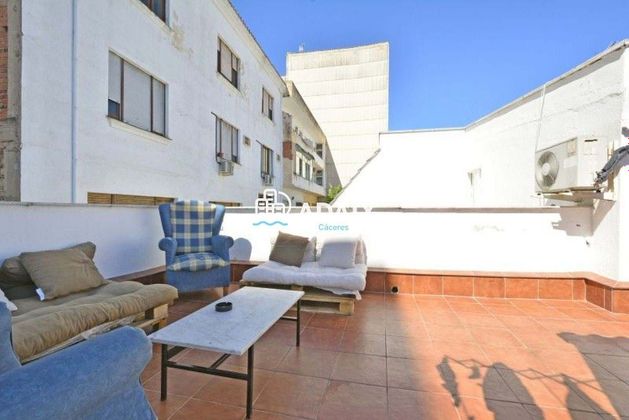 Foto 1 de Pis en venda a Centro - Cáceres de 8 habitacions amb terrassa i aire acondicionat