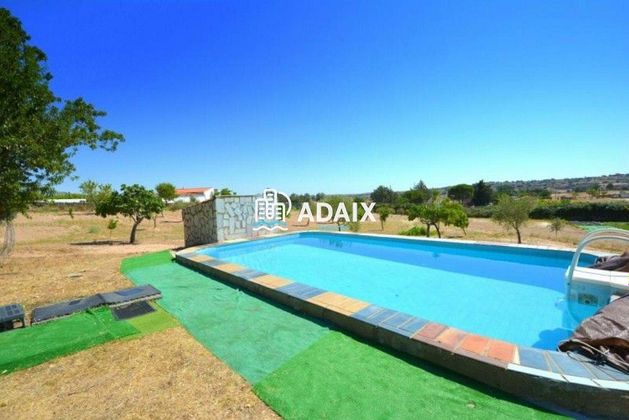 Foto 1 de Casa rural en venda a Casar de Cáceres de 3 habitacions amb piscina i jardí