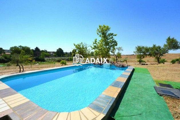 Foto 2 de Casa rural en venda a Casar de Cáceres de 3 habitacions amb piscina i jardí