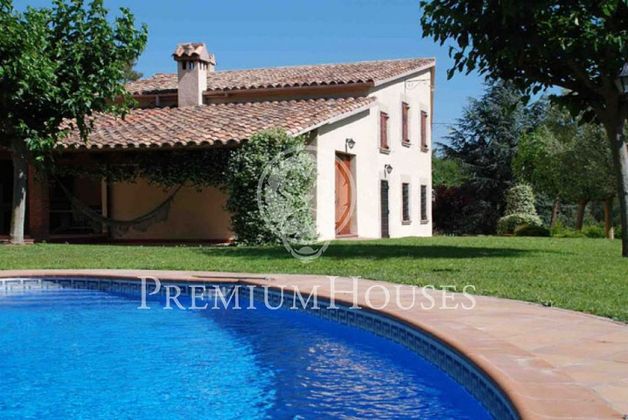 Foto 2 de Xalet en venda a Vallromanes de 6 habitacions amb terrassa i piscina