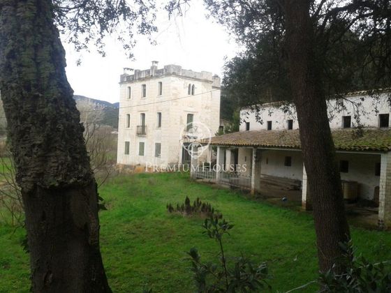 Foto 2 de Casa rural en venda a Sant Cebrià de Vallalta de 9 habitacions amb balcó i calefacció