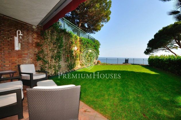 Foto 1 de Chalet en venta en Sant Pol de Mar de 6 habitaciones con terraza y piscina